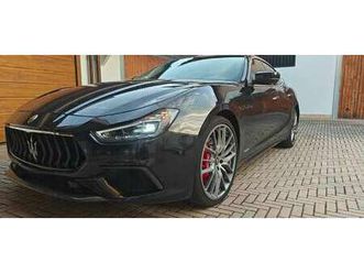 MASERATI GHIBLI 3-0-v6-ds-gransport-275cv-auto-my18