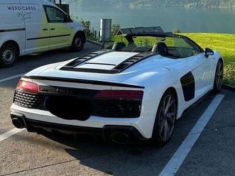 r8 spyder v10 performance 5.2 fsi quattro s tronic