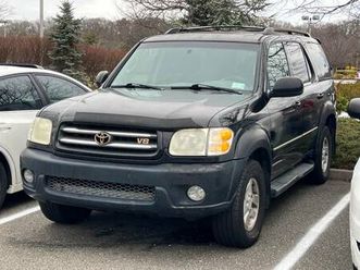 2002 toyota sequoia  limited  v8 sport suv  original owner 