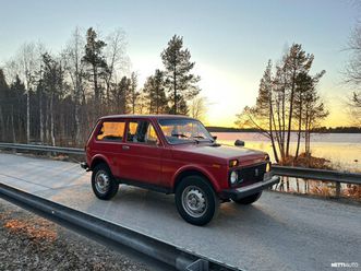 lada niva 1600 4x4