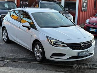 astra 1.4 / 5 porte /cosmo/unipro/rate/permute/
