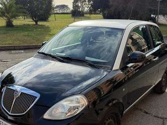 ypsilon 1.4 8v diva ecochic gpl