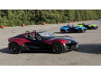 2016 zenos e10r rouge foncé manuel, 6 vitesses conduite à...