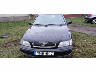 volvo v40 1.8