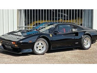1983 ferrari 308 noir manuel, 5 vitesses conduite à gauch...