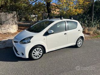 toyota aygo 1.0 12v vvt-i 5 porte orange connect