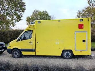 ② ambulance mercedes sprinter 318cdi auto — mercedes-benz — 2ememain