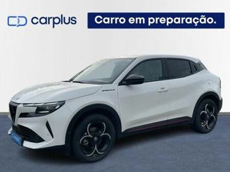 <li class=breadcrumbs-module_list-item__zg-6q alfa romeo junior launch edition 1.2 136cv </ol>