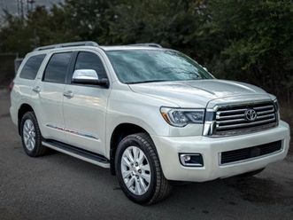 toyota sequoia 5.7i v8 4x4 platinum