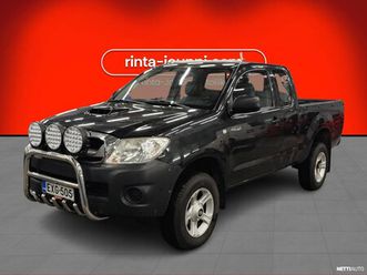 extra cab 2,5 d-4d 120 4wd dlx