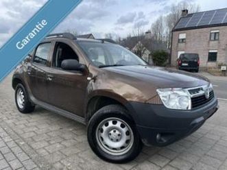 ② dacia duster 1.6 benzine | 1200kg trekhaak | 1 jaar garantie — dacia — 2ememain