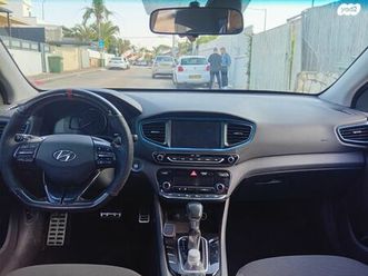 premium היברידי אוט׳ בנזין 1.6 (141 כ״ס)