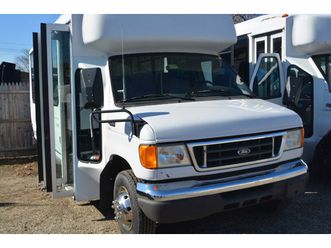 2005 ford e-series van e350 super duty cutaway van