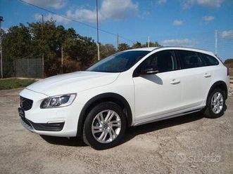 volvo v60 cross country d3 geartronic summum