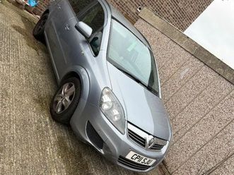 vauxhall, zafira, mpv, 2011, manual, 1686 (cc), 5 doors