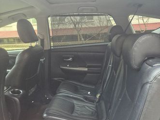 toyota prius + an. 2016