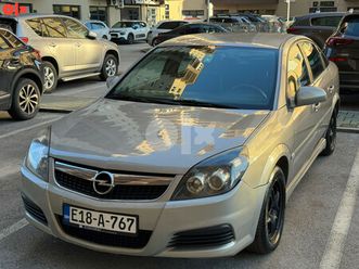 opel vectra 2006 god drugi vlasnik top stanje