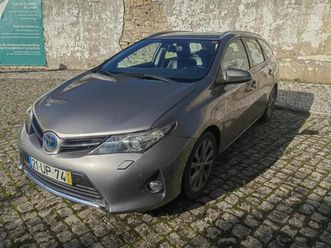 toyota auris touring sports 1.8 hsd exclusive +tss+navi
