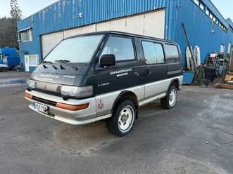 mitsubishi l300 4x4 benzin 2.4 , manual, 8 seats