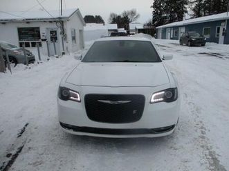 2016 chrysler 300 300s