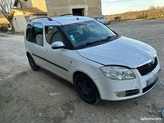 voiture skoda roomster