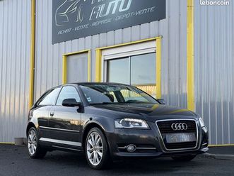 audi a3 iii 1.6 tdi 105 ch ambition s tronic 7 / feux xenon / bluetooth / climatisation