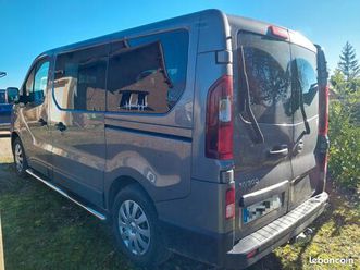 nissan nv 300 minibus 9p