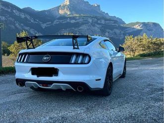 mustang v8 gt fastback