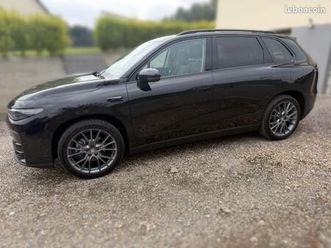 leapmotor c10 reev 215ch design