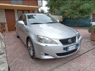lexus is 220d luxury