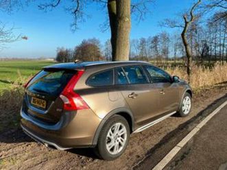 volvo v60 cross country d3 polar+ |2017| leer | apk 06-2026 — volvo — marktplaats