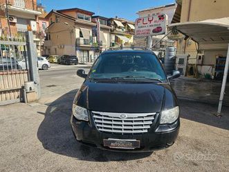 crysler grand voyager 7 posti 2.8crd automatico