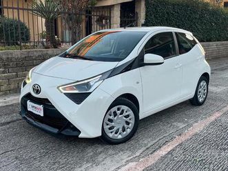 toyota aygo connect 1.0 vvt-i 72cv x-business