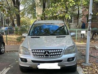 mercedes ml 320 cdi din 2006 are 224 cai putere din fabrică. pitesti