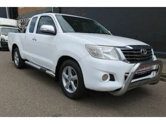2013 toyota hilux 2.5 d-4d srx xtra-cab