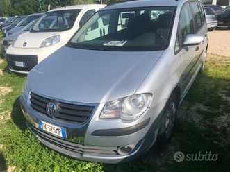VOLKSWAGEN TOURAN volkswagen-touran-2-0-ecofuel