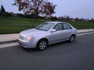 2004 kia spectra ex sedan 4d sedan