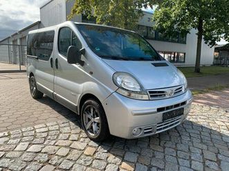 nissan primastar-8 sitze-2 x klima-ahk