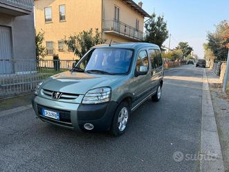peugeot ranch anno 2004 cilindrata 2.0d 215.000 km