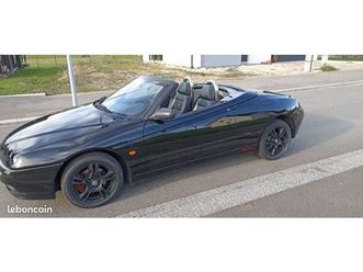 alfa romeo spider 916 cabriolet noire