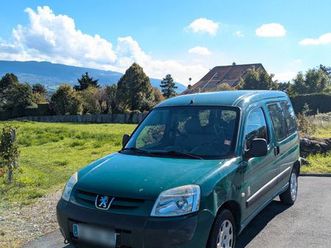 peugeot partner essence - 233 000 km