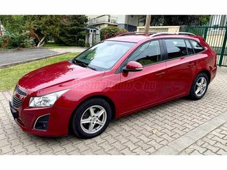 chevrolet cruze sw 1.7d lt gyári fényezés/márkaszervizben vez. szervizkönyv/1. tulajdonos/tolatóradar!