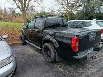 nissan navara 2010