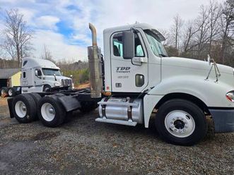 2009 freight-liner columbia