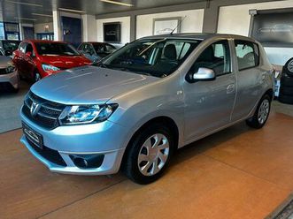 dacia sandero ii laureate aut./navi/klima/media-in/ahk