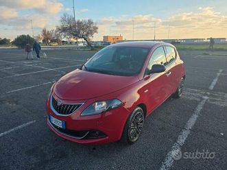 lancia ypsilon hybrid