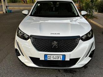 peugeot 2008 1.2 puretech 130cv allure navi pack