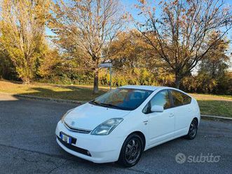 toyota prius benzina 1.5 ibrido