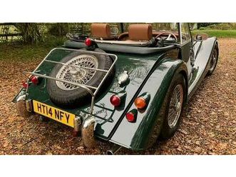 2014 morgan 4/4 vert foncé manuel, 5 vitesses conduite à...