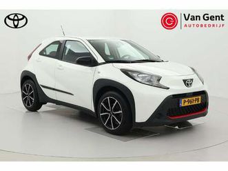 toyota aygo x 1.0 vvt-i s-cvt play | apple carplay / android auto | 17 inch | adaptive cruise | airco | camera | rijstrooksensor